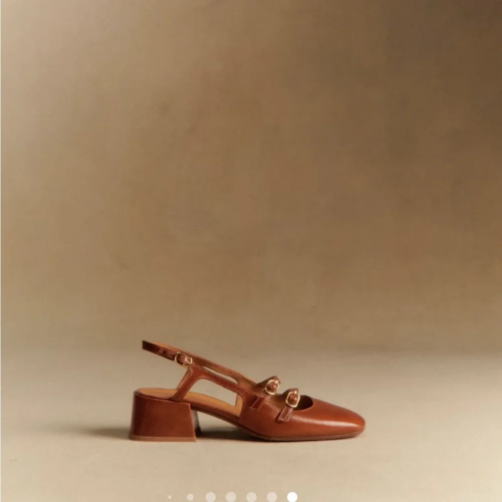 Sezane Paula Babies in Camel - Picture 5 of 12